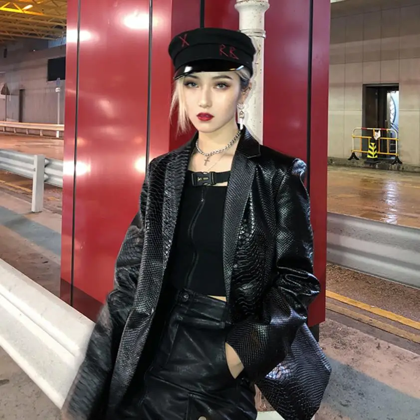 Женская Осенняя кожаная куртка однобортная тонкая из искусственной кожи со