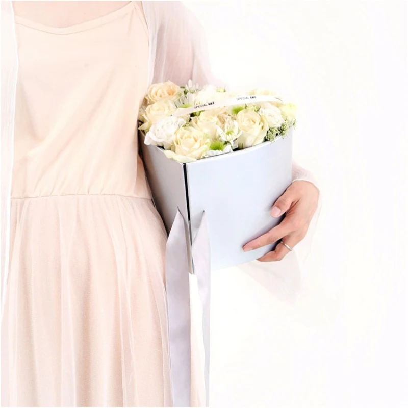 

Love Heart Gift Cardboard Creative Wedding Favor Valentine's Day Florist Party Hand Gift Flower Decoration Packaging Box