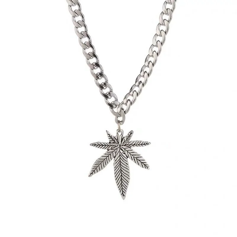 

Creative and Exquisite Hemp Leaf Maple Leaf Necklace Plant Leaf Pendant All-match Men and Women Jewelry Gifts Wholesale