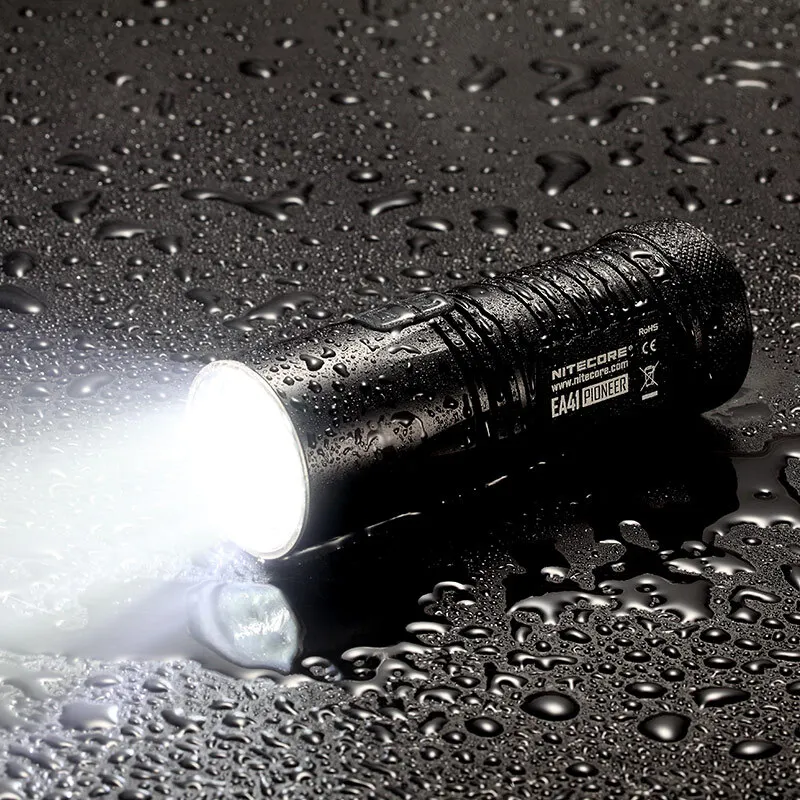 NITECORE EA41 EA41W ручной фонарик CREE XM L2 U2 макс. 1020 люмен расстояние луча 335 метра фонарь с