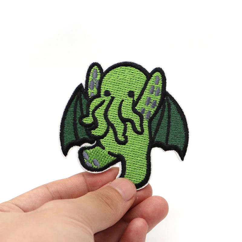 Аниме Cthulu Вышивка Патчи креативная аппликация патчи для одежды персональные DIY аксессуары железные на патчи S97