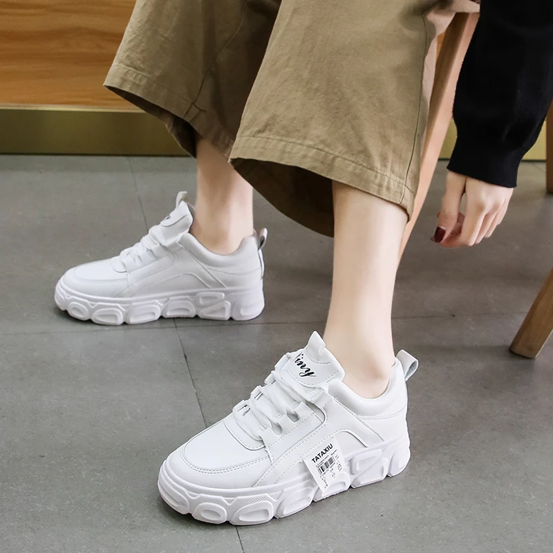 

Women's Shoes