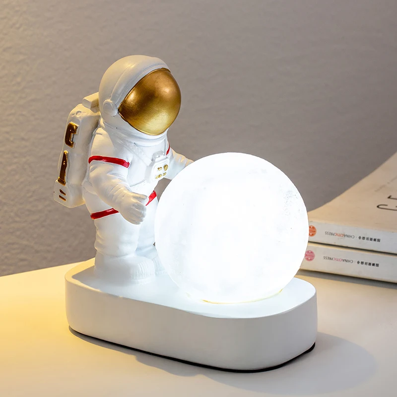 

Nodic Cosmonaut Figurine Desk Night Light Creative Astronaut Resin Ornaments Home Decoration Accessories for Living Room Gifts
