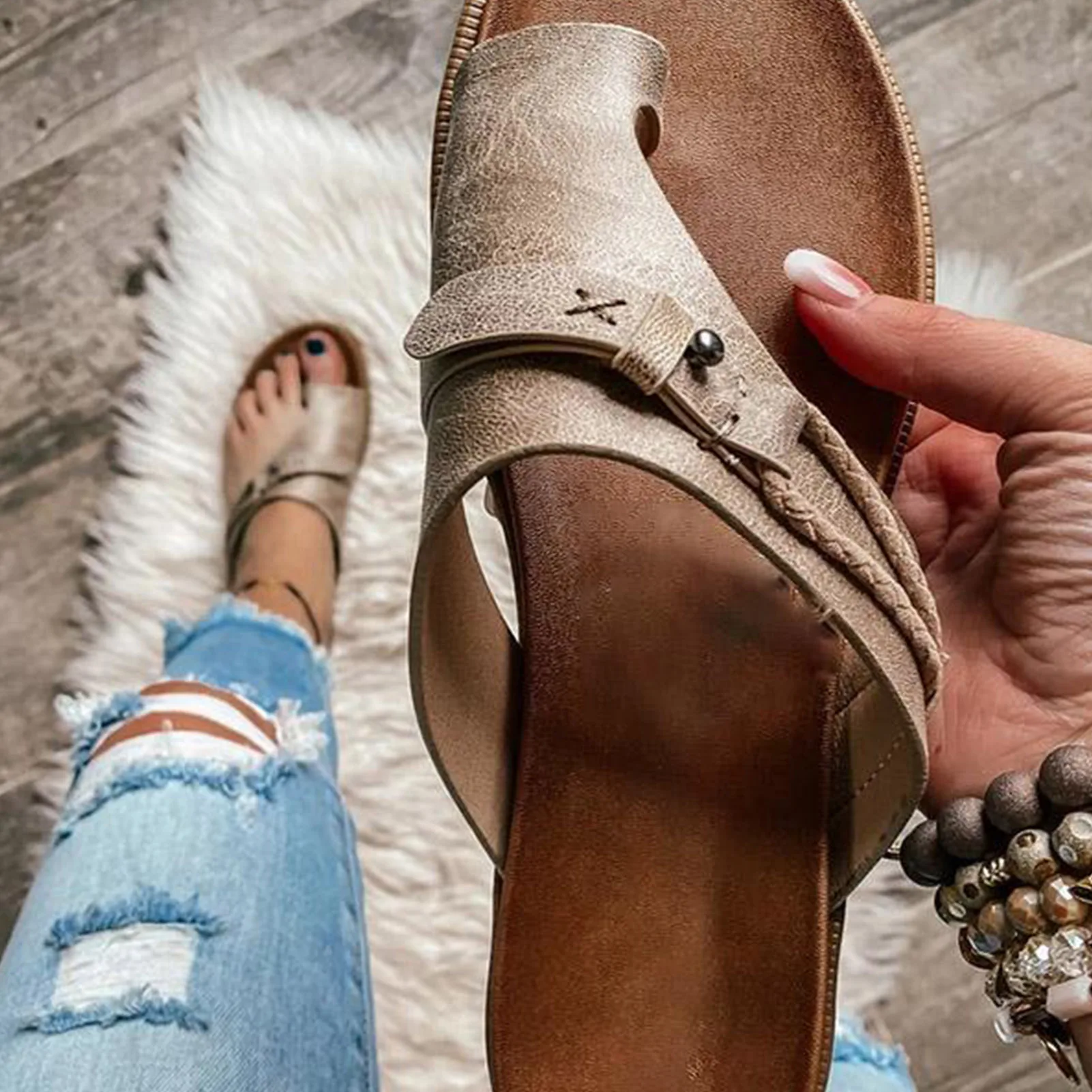 

Summer Sandals New 2021 Flat Bottom Fashion Women Slides Big Size Slip on Sandals Woman Outside Beach Flat Designer