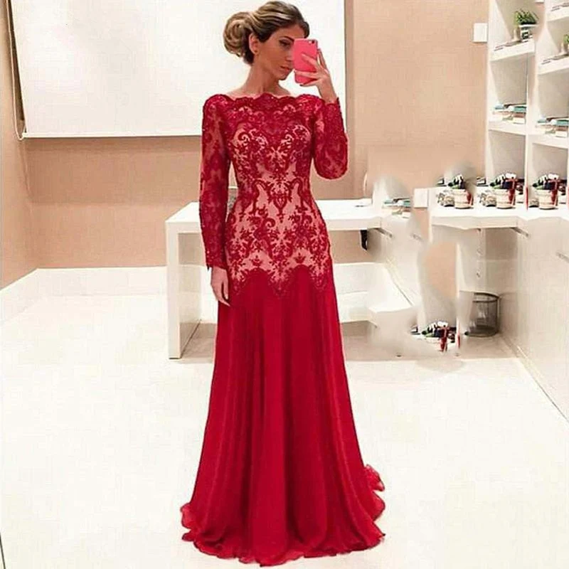 

On Sale Charming New Red Lace Mother of the Bride Dresses Long Sleeves Bateau Neckline Wedding Party Dresses Sweep Train 2021