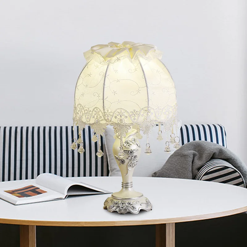 Европейский Спальня прикроватные лампы дистанционного Управление творческий