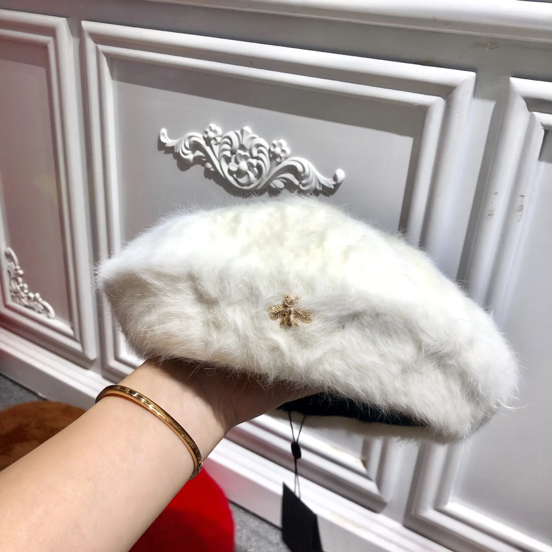 Женская шерстяная шапка, однотонные береты, женская шапка, Золотая Пчела, кролик, меховые шапки, женские художники, все совпадающие теплые шапки - Цвет: Белый