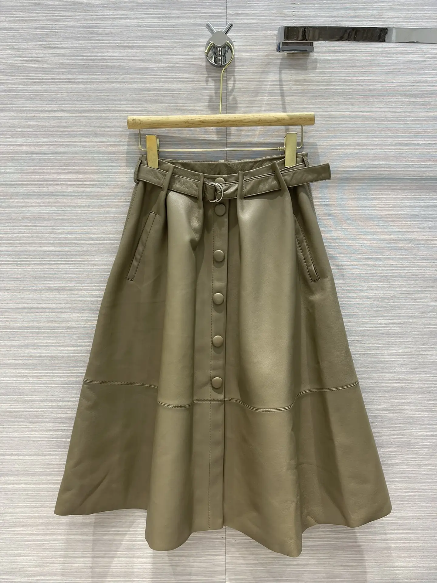 

2021 Autumn new style skirts women fashion high quality sheepskin skirts