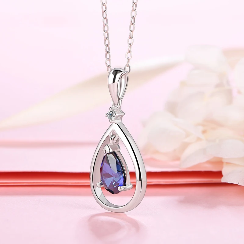 Подвески женские из серебра 2 05 карат с голубым сапфиром |