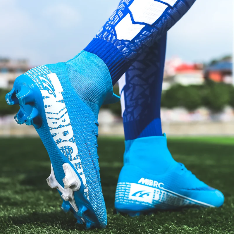 

Hot Koop Ultralight Voetbal Schoenen Mannen Outdoor Fg/Tf Jongens Voetbal Enkellaarsjes Antislip Voetbal Klampen Sneakers sport