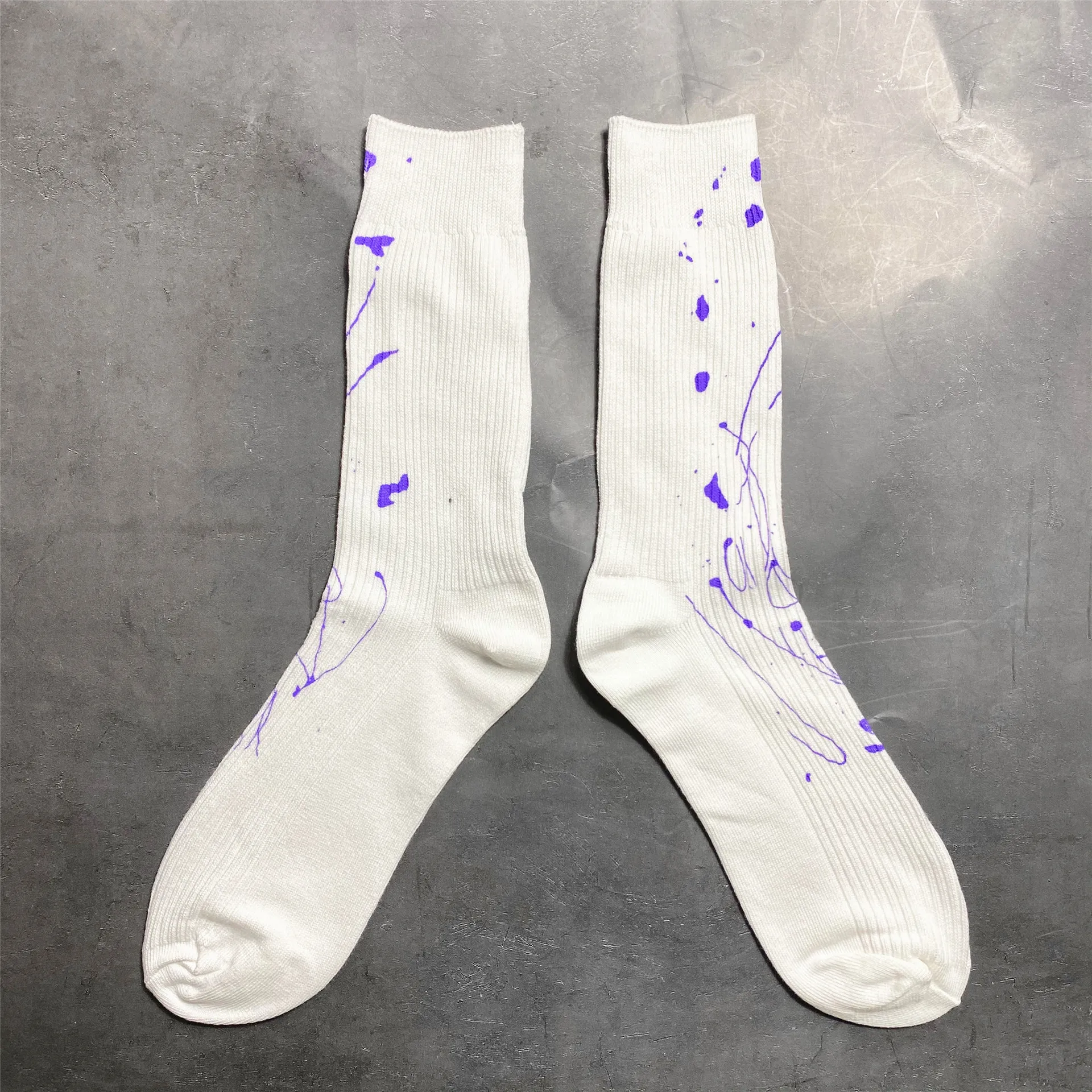 Tide brand splash ink art design color socks double needle pile sports street trend tie-dye men and women middle tube cottonsock