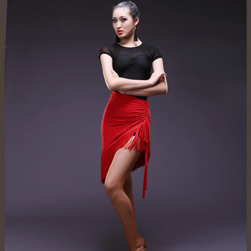 

2020 New Irregular Red and Black Tassel Sexy Latin Dance Skirts Female Practice Performance Wear Half Skirt Latin Dance Costume
