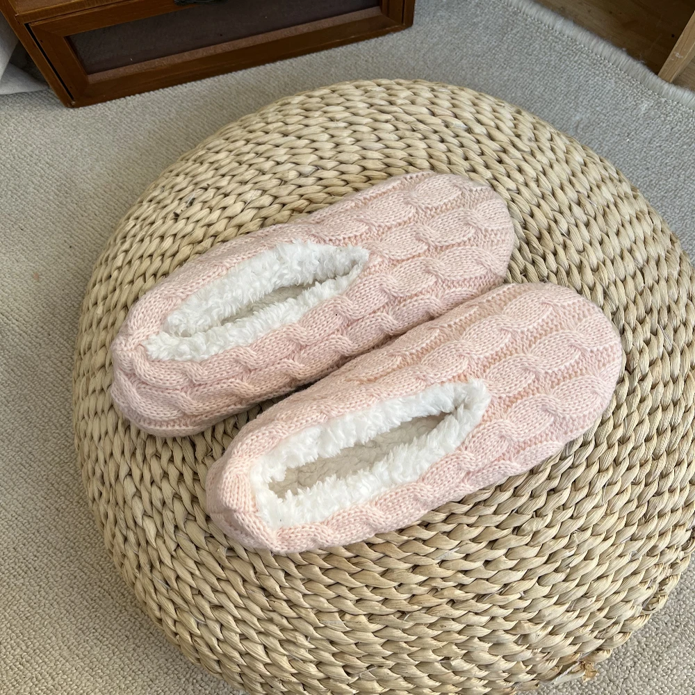 Женские зимние тапочки с бантом меховой подкладкой теплые плюшевые Нескользящие