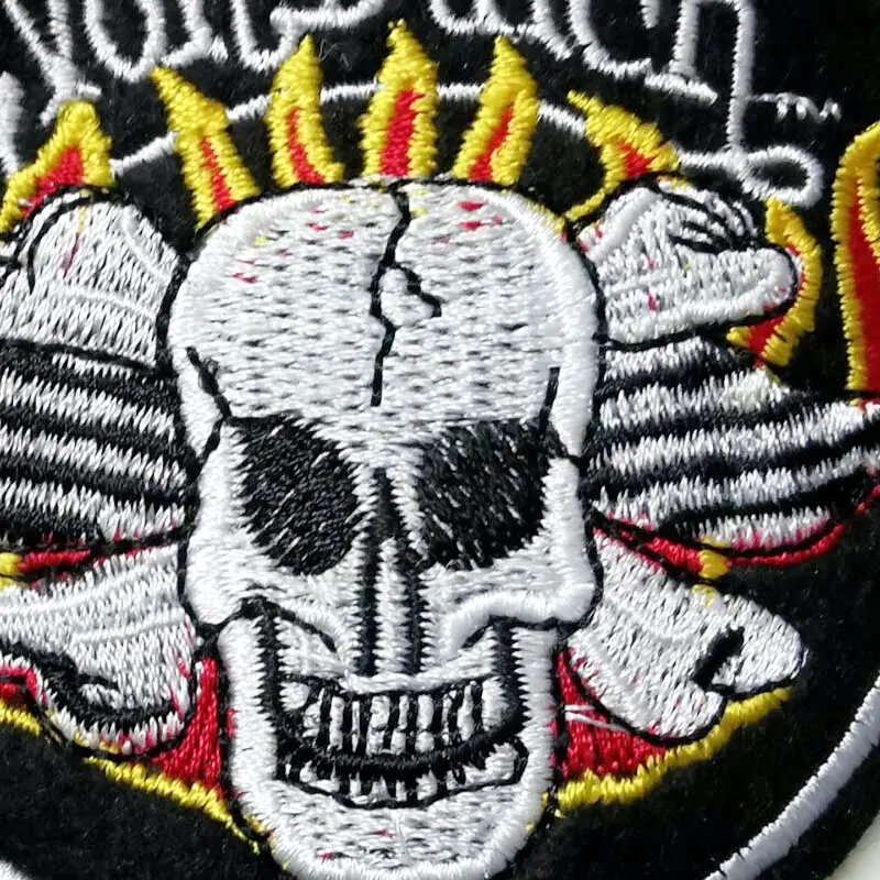 Панк Байкер хиппи рок Badg череп вышитые нашивки для одежды с полосками Утюг на