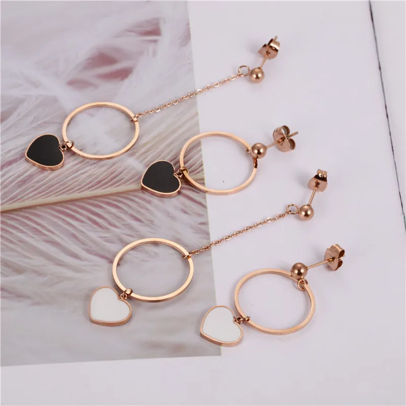 Женские Асимметричные сережки OUFEI из нержавеющей стали с сердечком ювелирные