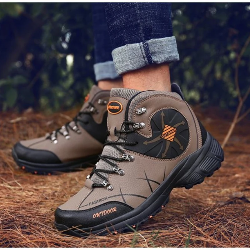 

2021 New Men's Fashion Outdoor Classic Casual Shoes Comfortable Plush Hot Outdoor Antiskid Sports Shoes for Men HL596