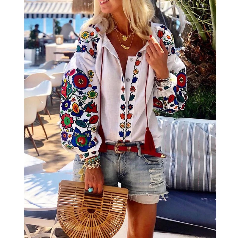 

Women Floral Ethnic style Embroidered Blouse And Tops Long Sleeve Turn Down Collar Elegant Shirt Blusas