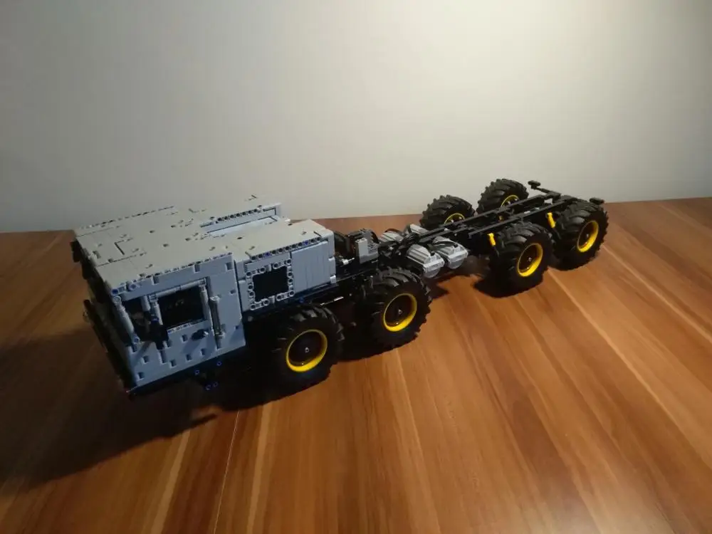 Науки и техники строительный блок moc 22149 mzkt7930 8x8 беговые скалолазание грузовик