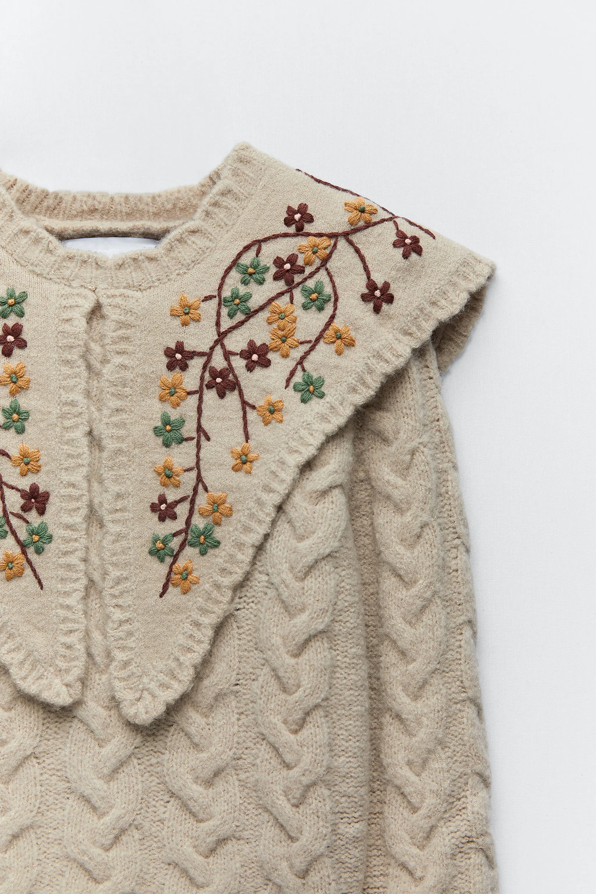 

2021 autumn and winter new women's wool lapel contrast embroidery casual streetwear elegant retro fashion Christmas sweater