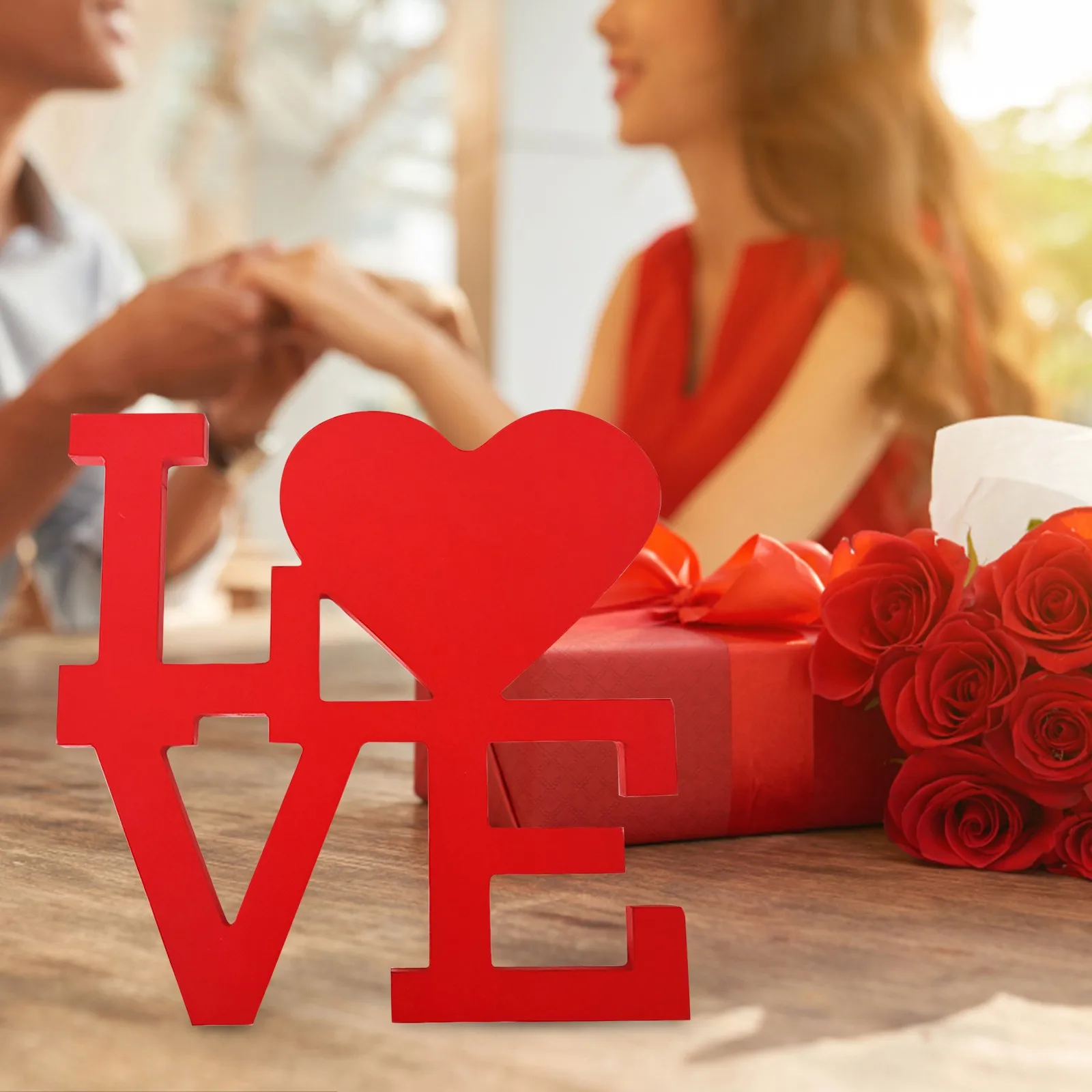 Деревянная надпись LOVE настольная отдельно стоящая табличка декоративная