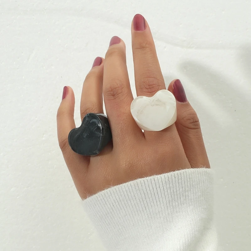 

2Pcs Acrylic Ring Wide Chunky Ring Retro Vintage Resin Stackable Tortoise Shell Agate Rings Kit Women Fashion Jewelry KX4C