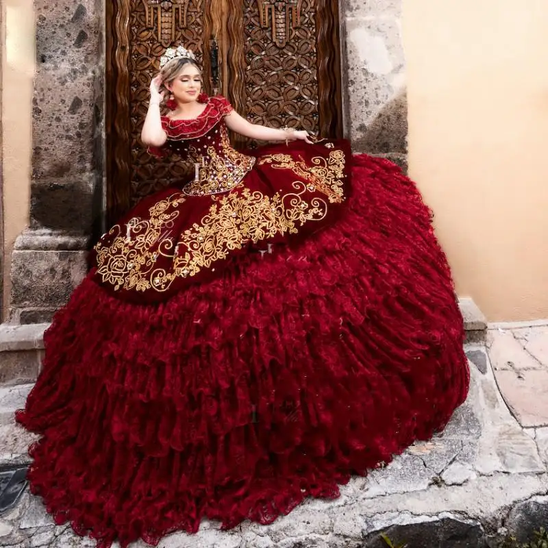 

Женское платье-корсет с вышивкой и кружевной аппликацией, 15 лет