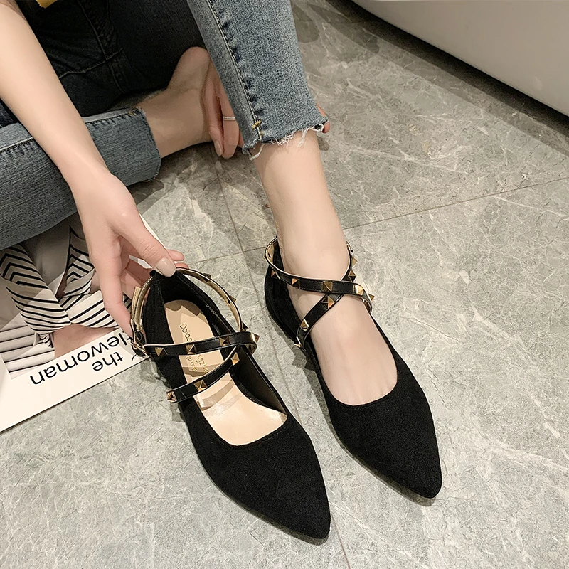 Летние модные босоножки Женская обувь с заклепками на высоком каблуке Роскошные