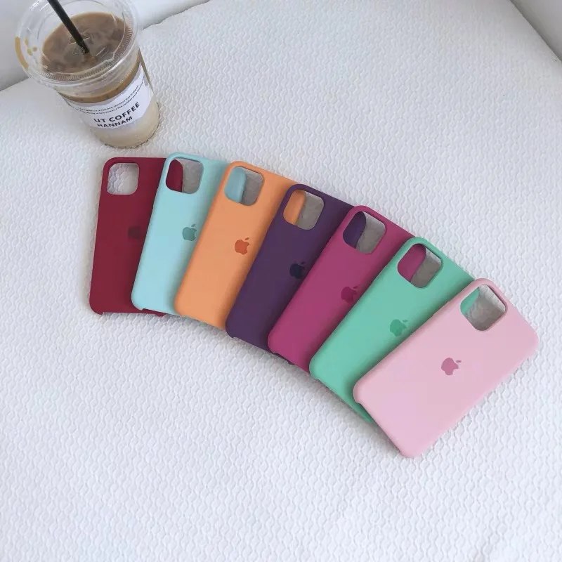 Жидкий силиконовый чехол для iPhone 11 Pro Max темно-синий мягкий на заднюю панель