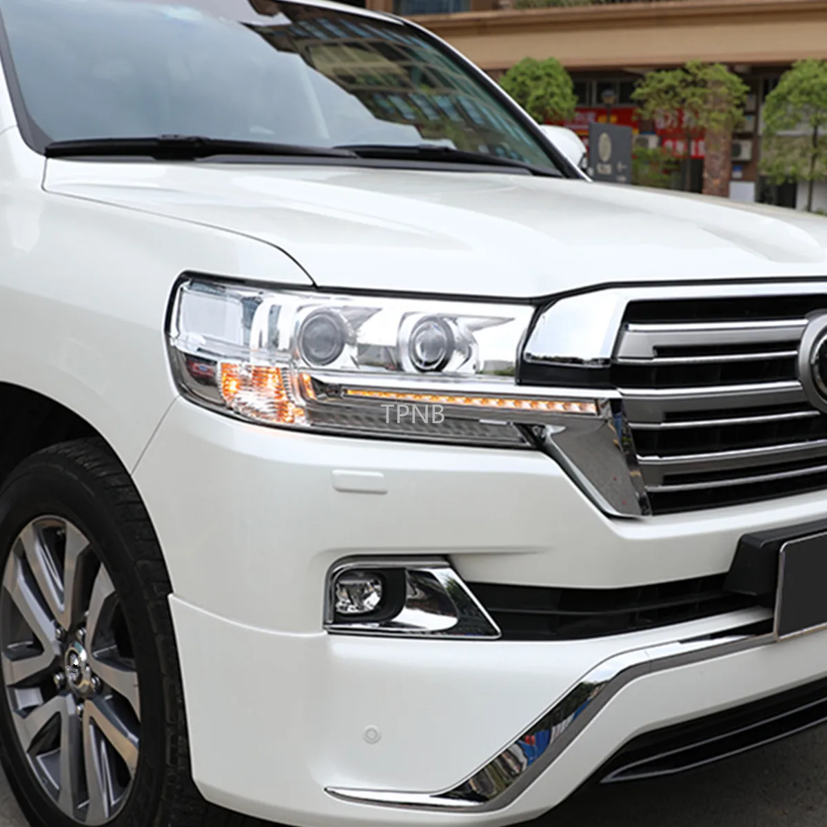 Фото Светодиодный головной светильник полосы для Toyota Land Cruiser 200 FJ200 2016 2017 2018 2019 Хром ABS дневные ходовые огни светильник аксессуары №2