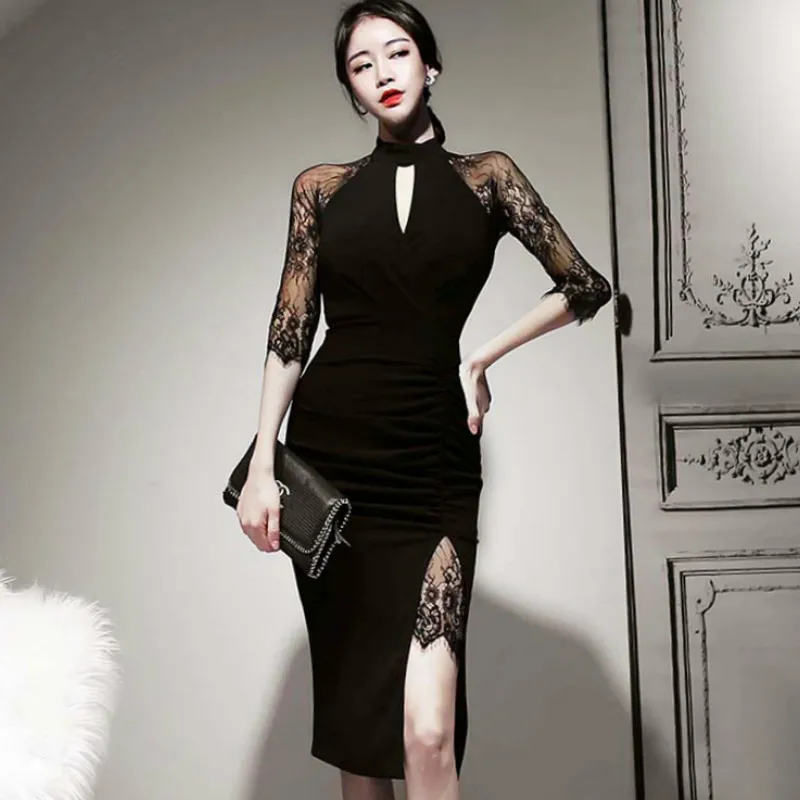 Женское кружевное платье футляр средней длины черное облегающее ажурное с