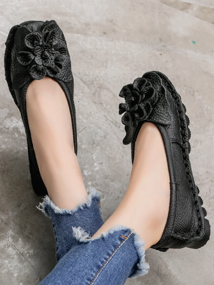 2021 Soft Genuine Leather Flat Shoes Women Flats with Flowers Ladies Shoes Women Designers Loafers Slip on  Shoes Woman