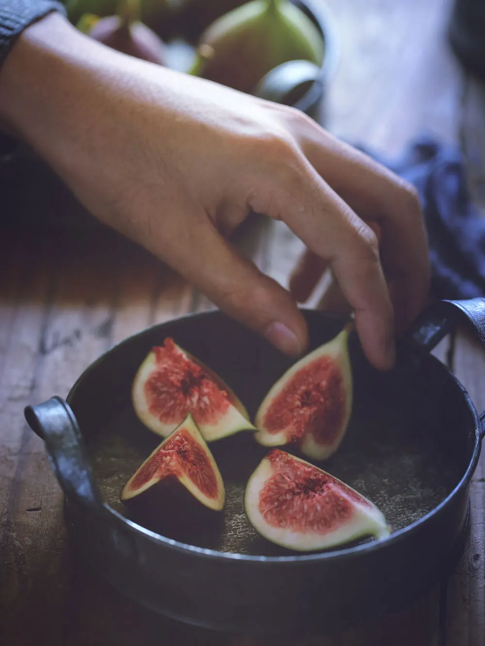 

Retro Vintage Iron Tray Container Can Plate Vase Decorations Rural Style Still Life, Food Photography Props