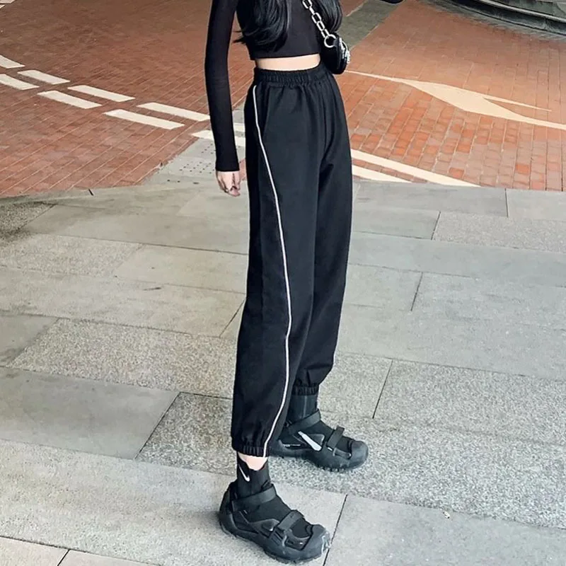 

Pants & Capris