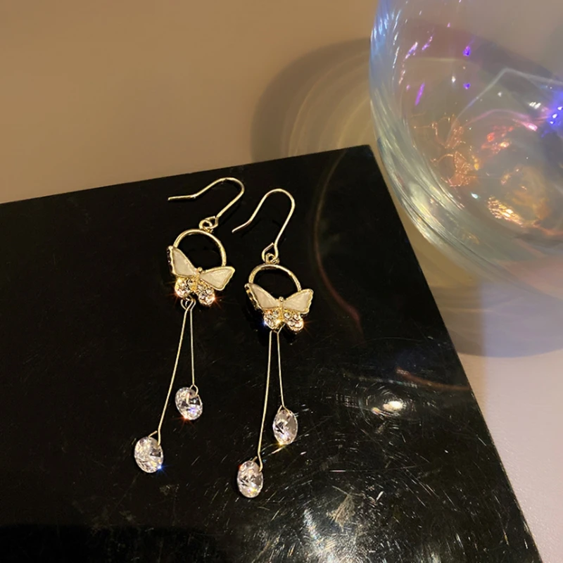 

New luxury leisure butterfly pendant earrings trend fashion party earrings for women holiday gift jewelry