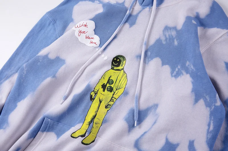 

2019 Travis Scott ASTROWORLD World Astronaut Printed Tie-dye Women Men Print Hoodies Sweatshirt Hiphop Men Hoody Hoodie Pullover