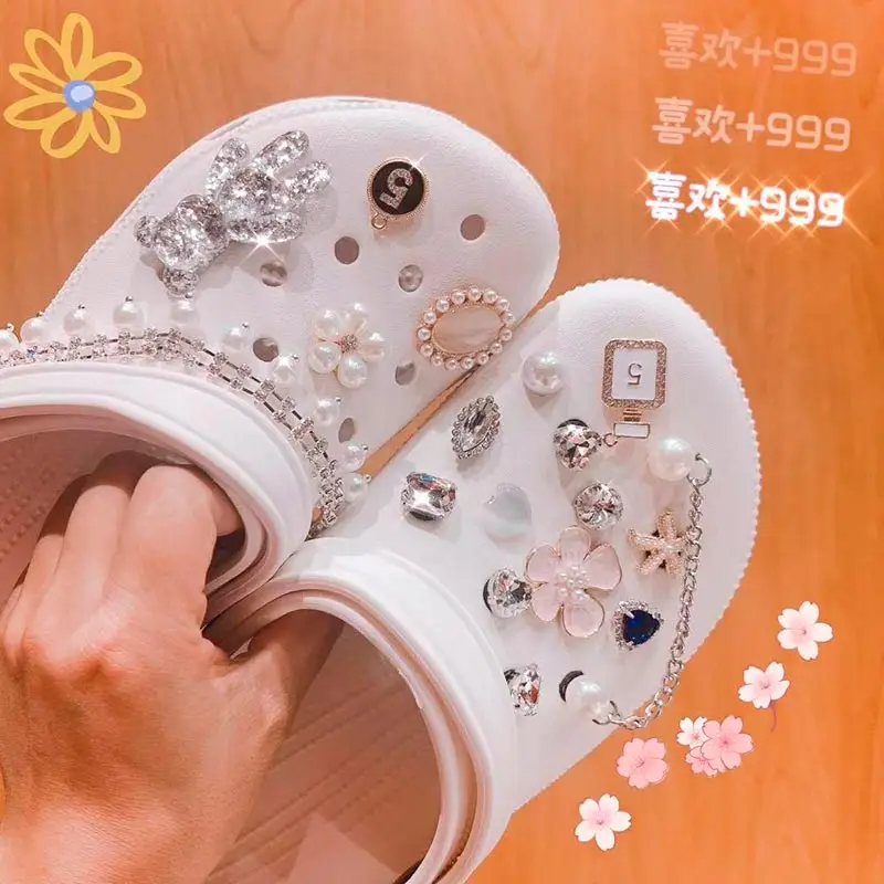 

Croc Charms Shoe Decorations High Quality Fashion Rhinestone Luxury DIY Clogs Women Shoe Buckle Bundle Croc Decoration Designer