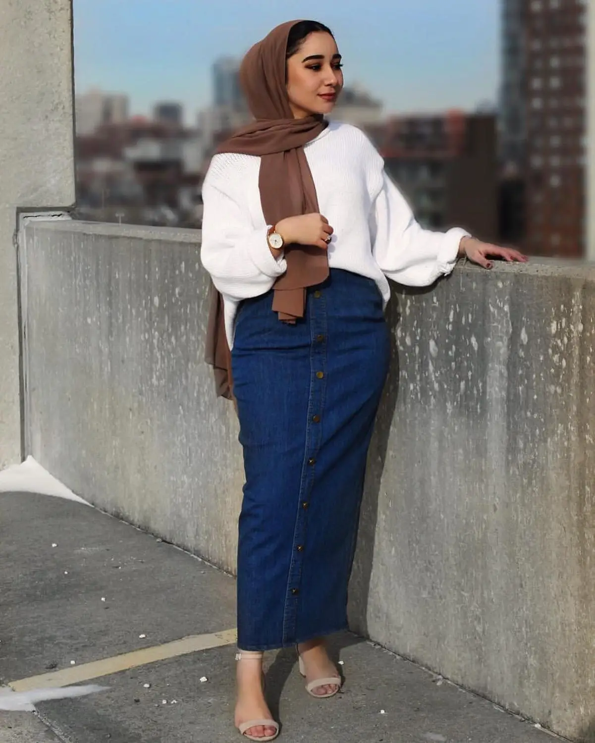 Женская длинная джинсовая юбка элегантная с высокой талией в мусульманском