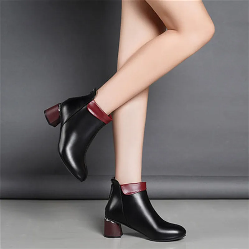 Зимние женские ботильоны на высоком каблуке Дамская обувь из мягкой кожи молнии