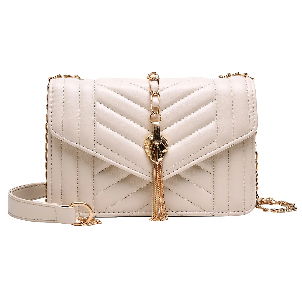 Женская сумка модная с кисточками на цепочке через плечо сумочка стильная чистый