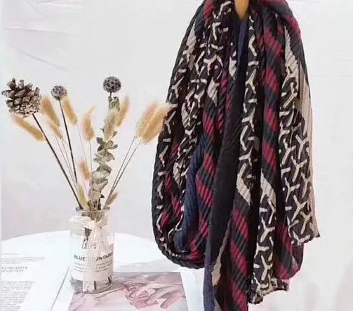 Navy Blue Зимние печатные толстые шарфы для женщин рябь простой хлопок мусульманский кринкл хиджаб, накидка femme, морщин полосатый шарф, головной шарф для волос - Color: Navy Blue
