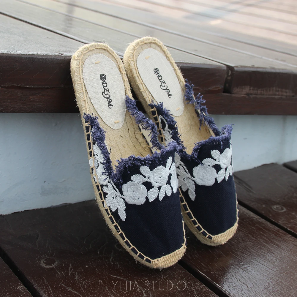 

Женские эспадрильи с вышивкой и верхом темно-синего цвета, лето 2020
