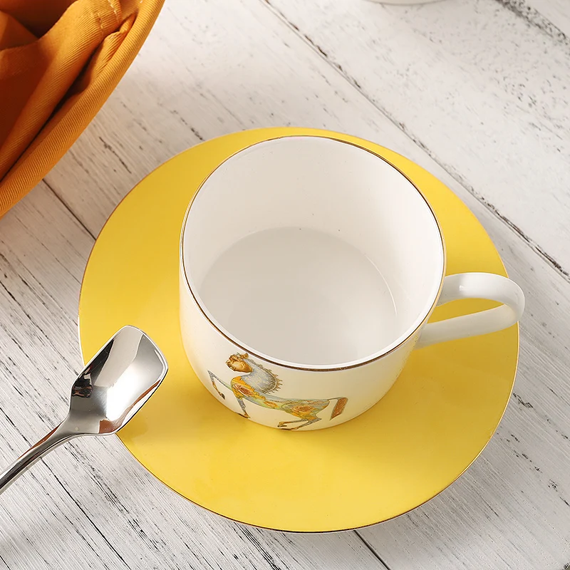 Vintage Rose Tea Cup Saucer Spoon Set Bone China Advanced Porcelain Coffee British Cafe Taza Afternoon Teacup EE50BD | Дом и сад