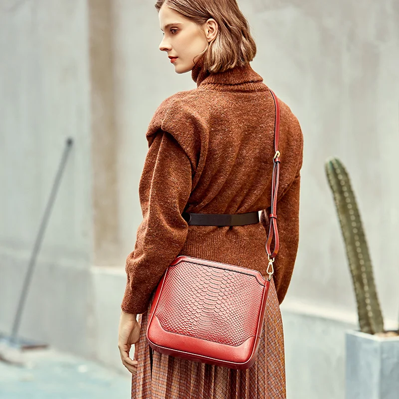 2020 женская сумка из натуральной кожи с крокодиловым узором Большая