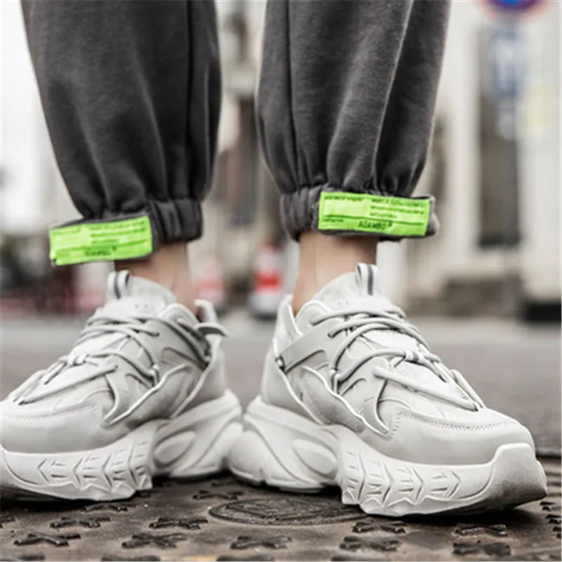 Кроссовки мужские Осенние повседневные на толстой подошве с сеткой