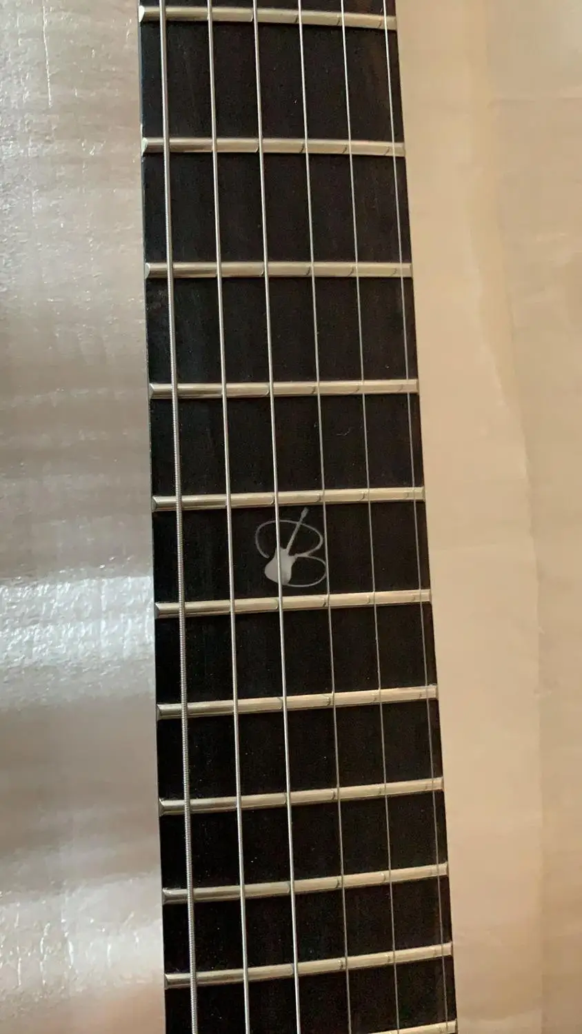 Гитары Custom Shop электрогитара одна часть шеи Пользовательский логотип с активными звукоснимателями в черном 181317