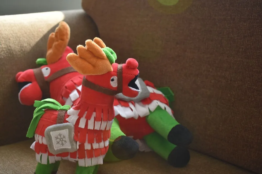 Крепостная ночь Рождество Llama драма Лут Pinata битва Royale плюшевые мягкие лошади тайник Альпака чучела животных куклы игрушки для детей