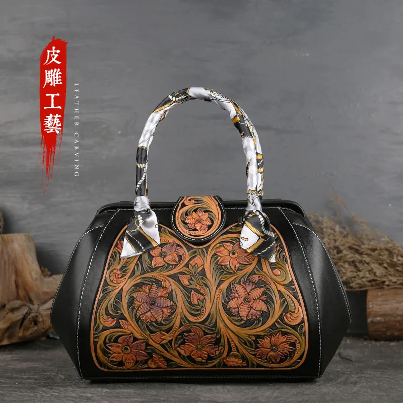 

2020 New Retro First Layer Cowhide Lady Magnetic Buckle Handbag Square Dumpling Bag Handmade High-End Personality Embossing