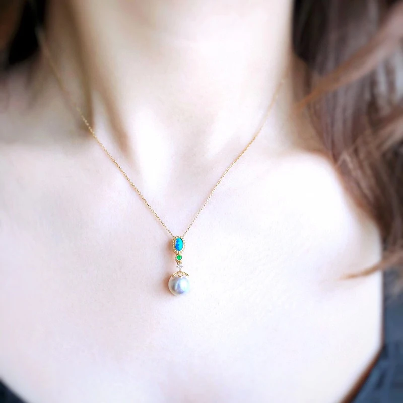 

AINUOSHI 18K Gold 0.08ct Natural Opal 8.5-9MM Akoya Pearl Real Diamond Emerald Gemstone Pendant Necklace for Women Jewelry 18''