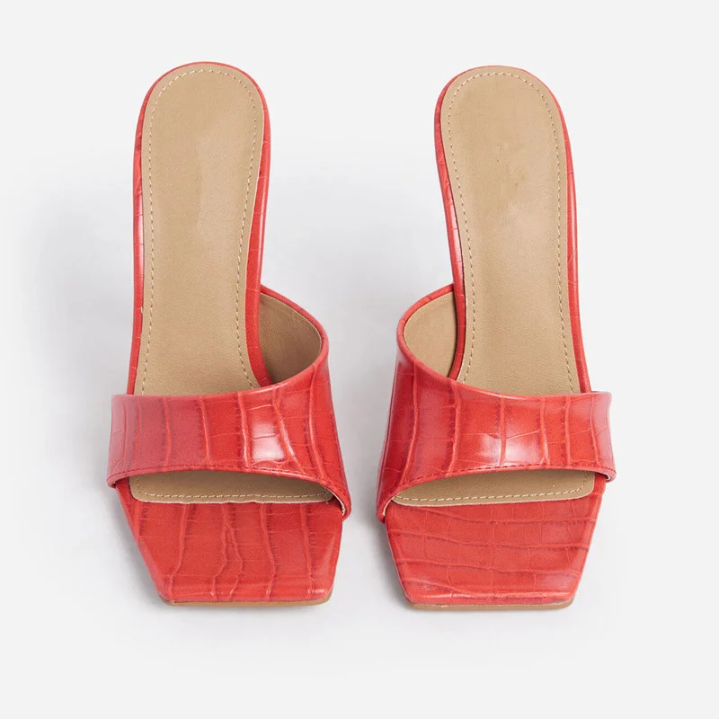 

Босоножки женские из лакированной кожи, модные сандалии с открытым носком на высоком каблуке, пикантные туфли на тонком каблуке, с квадратн...