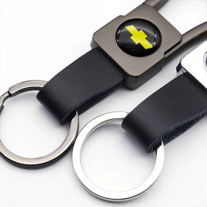 

1pcs leather+ mental rope Car Styling Badge logo Key Ring keychain For Chevrolet- Camaro Silverado cruze malibu Captiva Travers
